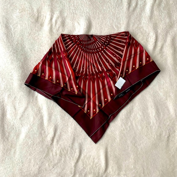 NWT Authentic Gucci 1970 GG woven prints Scarf - Picture 4 of 6